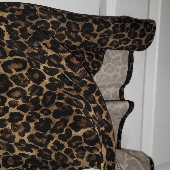 Very flattering MK dress - Picture 4 of 7